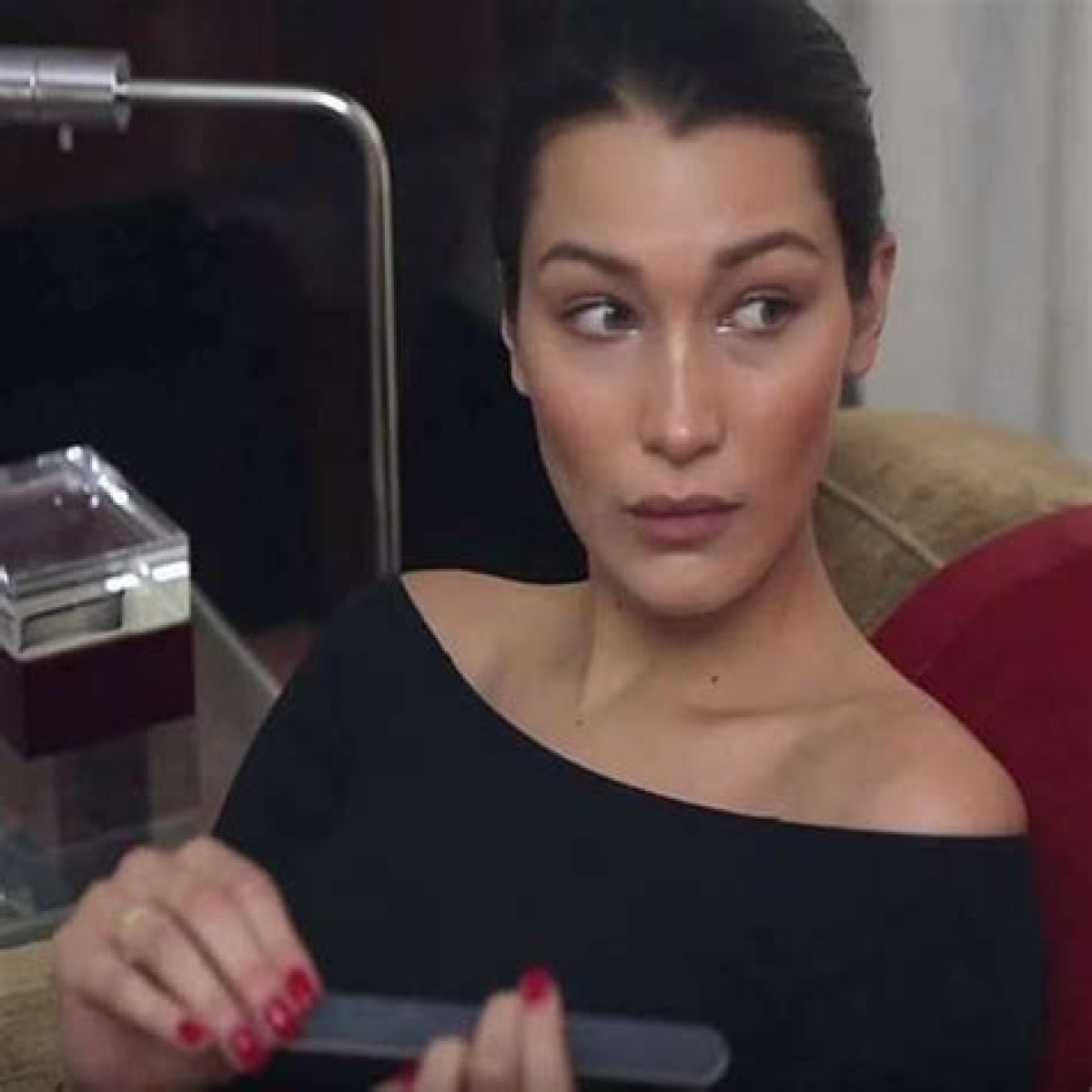 Is Bella Hadid Gay Or Bi? A Close Look At Her Sexuality