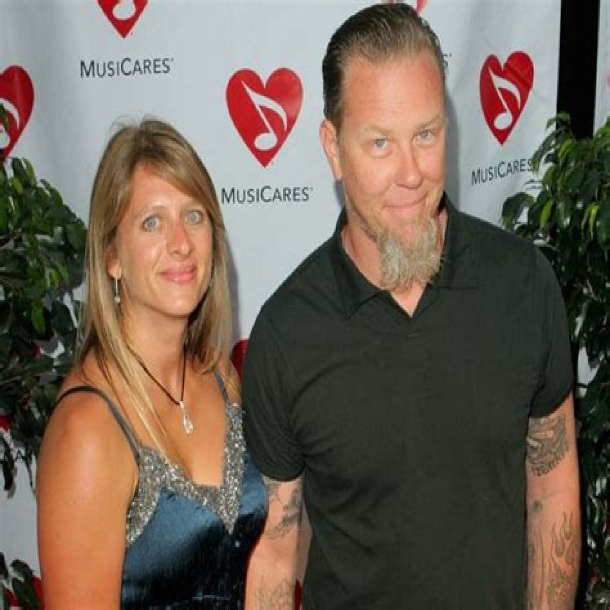 James Hetfield Bio, Wiki, Age, Height, Parents, Wife, Son, Guitar, Tattoos, House, and Net Worth.